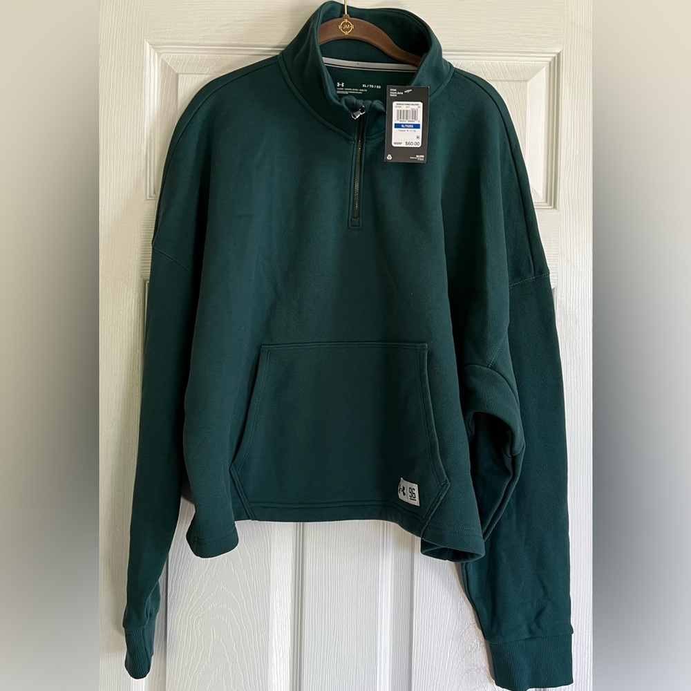Women’s Under Armour cropped quarter zip size XL